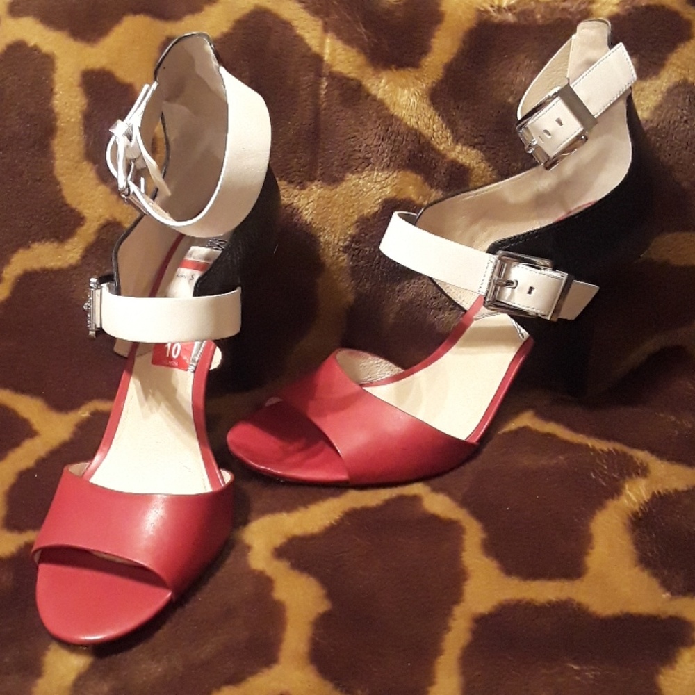 Michael Michael Kors sandals size 10